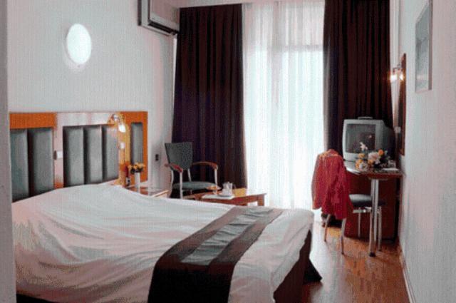 Elpida City Hotel Serres Quarto foto
